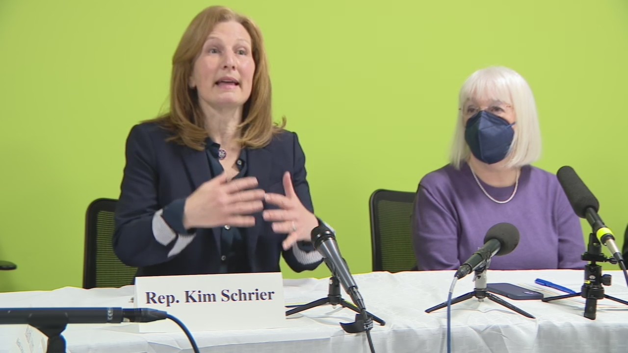 Sen. Patty Murray, local leaders address mental health at Crisis Connections