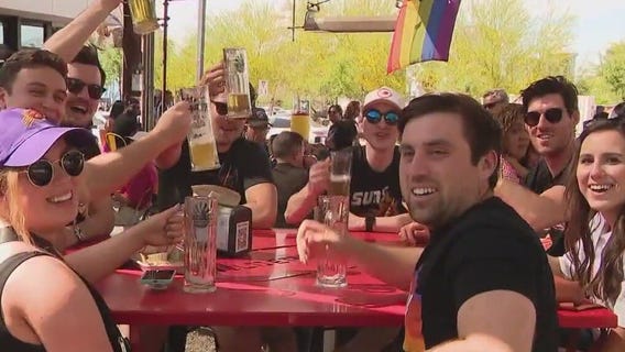 Suns fans celebrate start of NBA playoffs