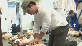 Doctor performs CPR during woman's medical emergency