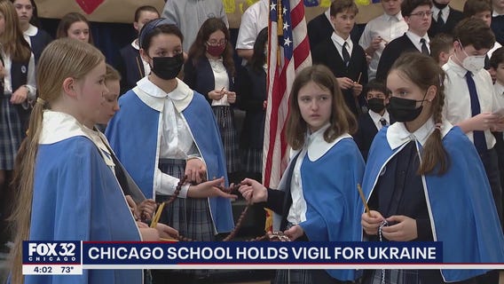 Chicago students hold vigil to ask for peace in Ukraine