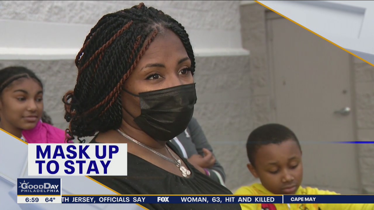 Whatcha Makin’: Egg-gathering apron and cornhole boards