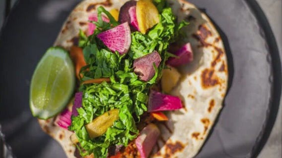 Local chefs host cookout fundraiser for migrants