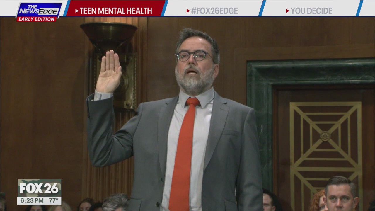 Former Facebook employee warns parents