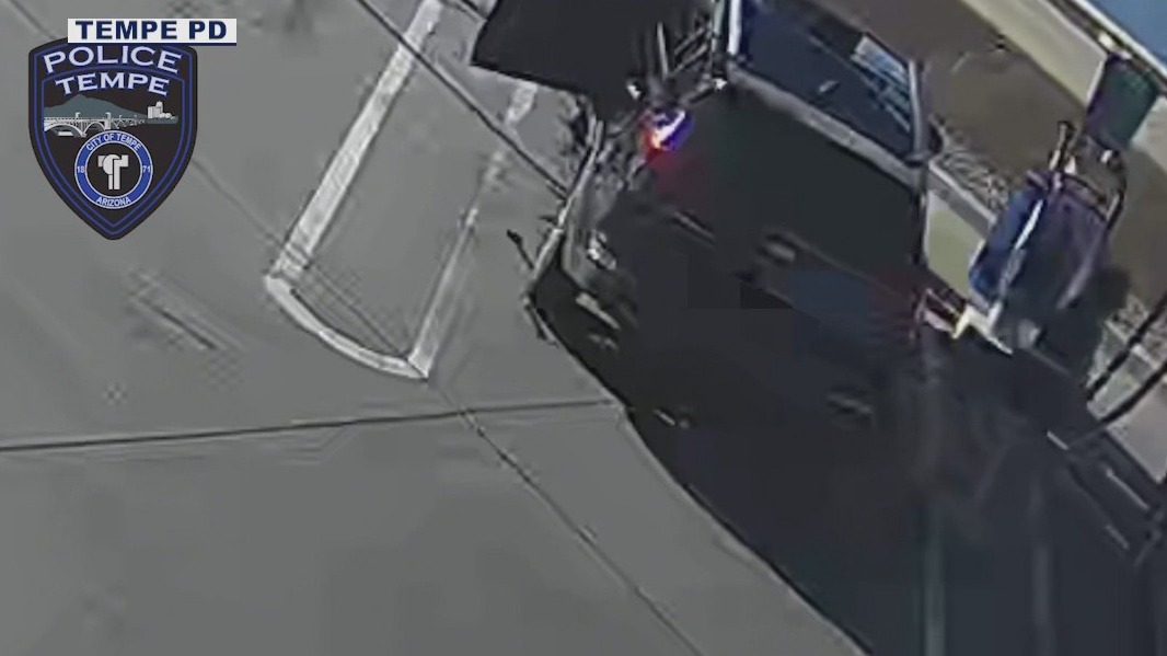 Man accused of exposing himself at Tempe car wash