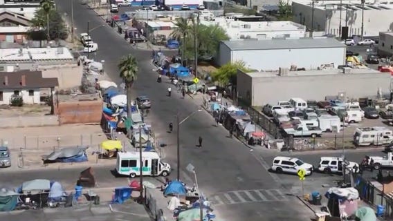 Phoenix nurse provides care to the homeless