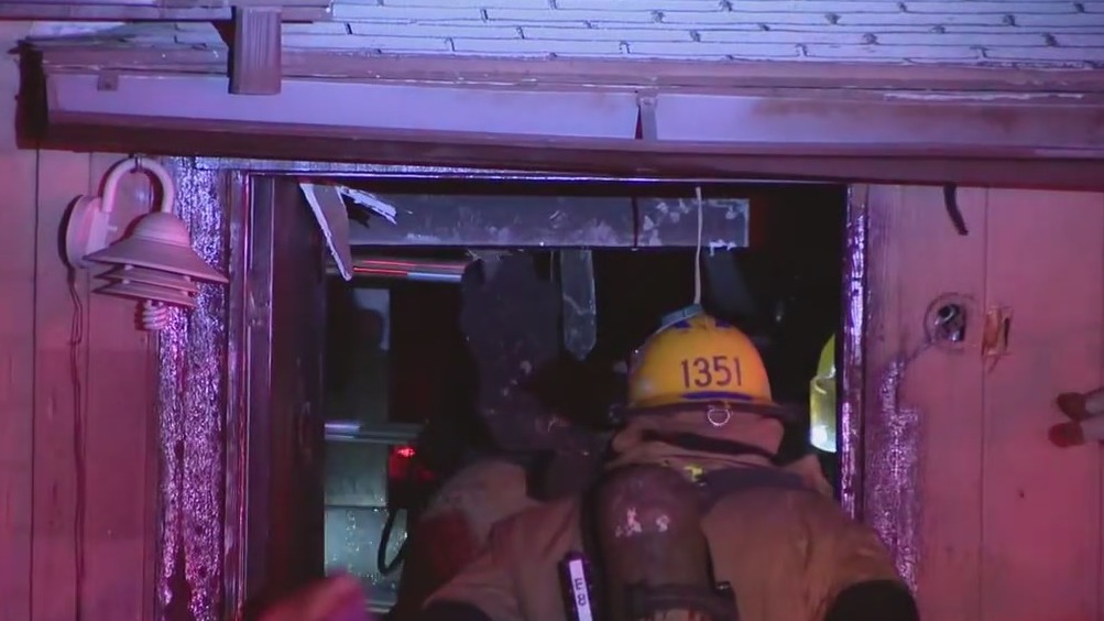 Man hospitalized following house fire in east Phoenix neighborhood ...