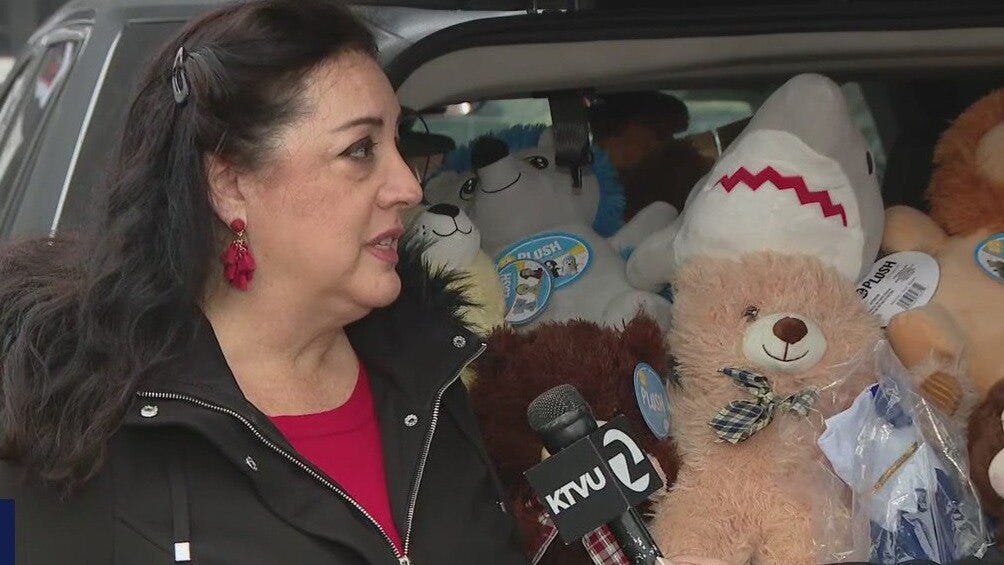 Some farmworkers receiving gifts fear ICE