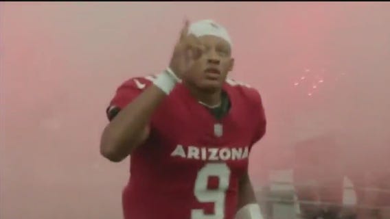 Vikings bring in QB Josh Dobbs