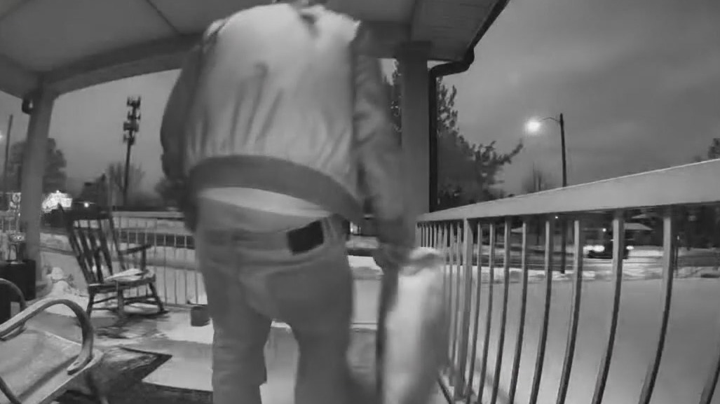 Milwaukee residents warn of rising porch piracy