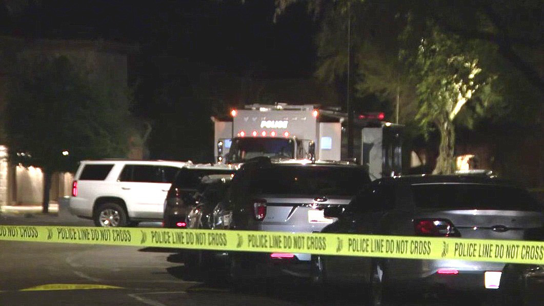 Heavy police presence seen in Surprise neighborhood