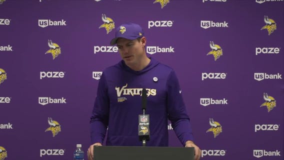 Kevin O'Connell reacts after Vikings beat Cowboys, 34-26 [FULL]