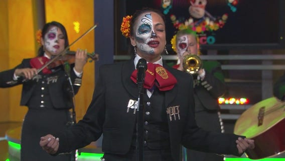 Mariachi Divas perform live on GDLA