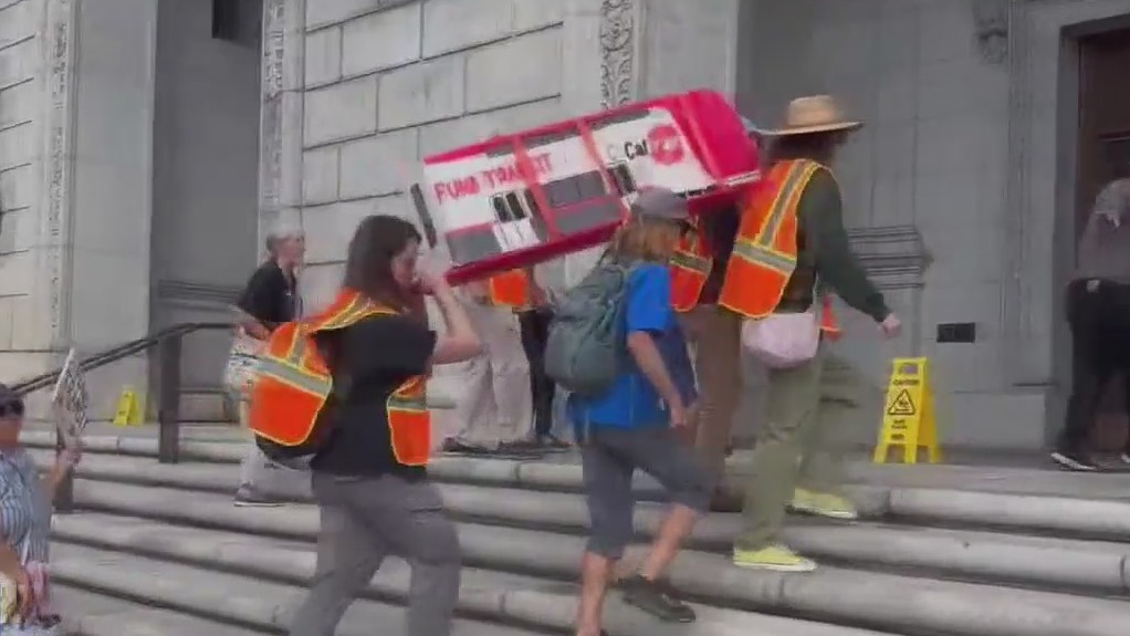 Transit rally in San Francisco after California might not give $750M loan