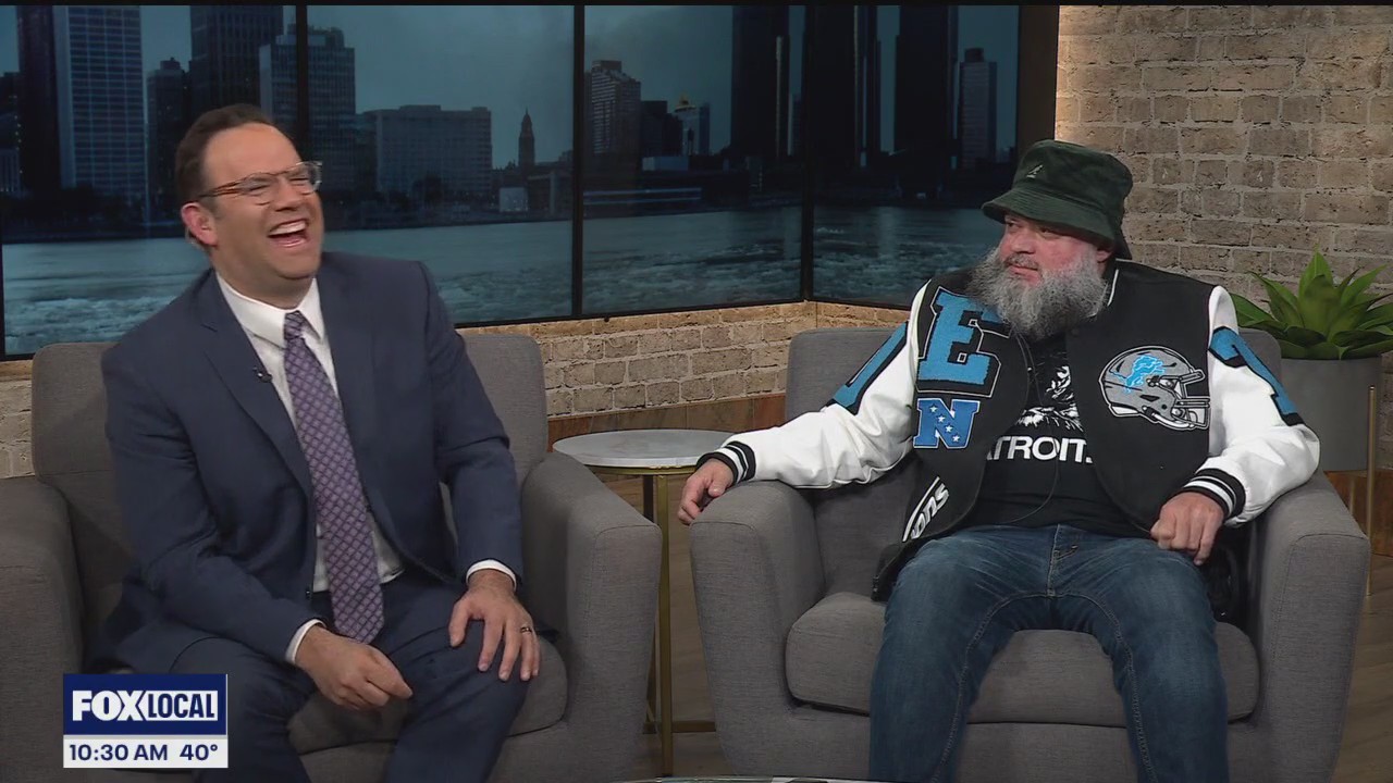 J Chris Newberg performing at Mark Ridley's Comedy Castle