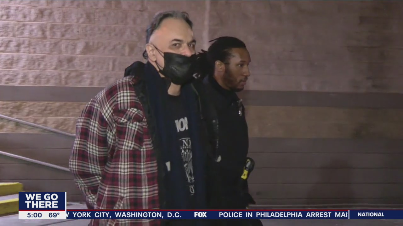 Man accused of stabbing 2 MoMA employees in New York arrested in ...