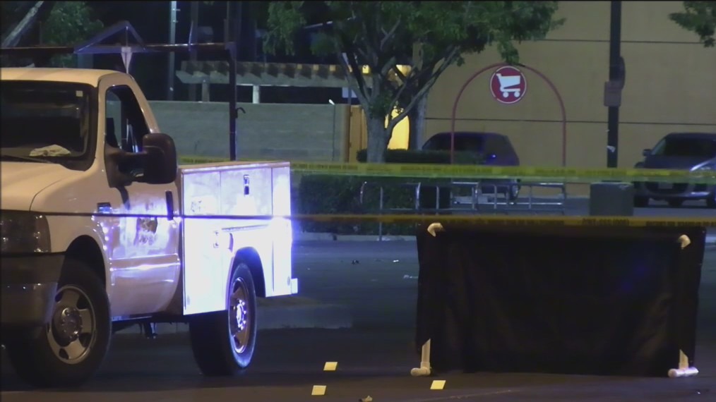 Man found shot to death in parking lot at Lancaster shopping center