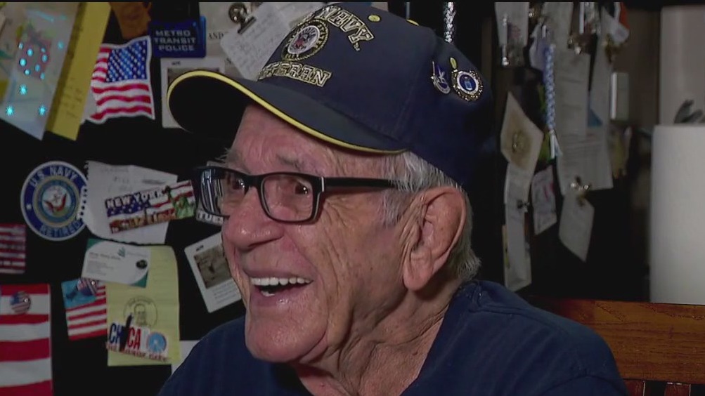 Twin Cities veteran uses TikTok to help others