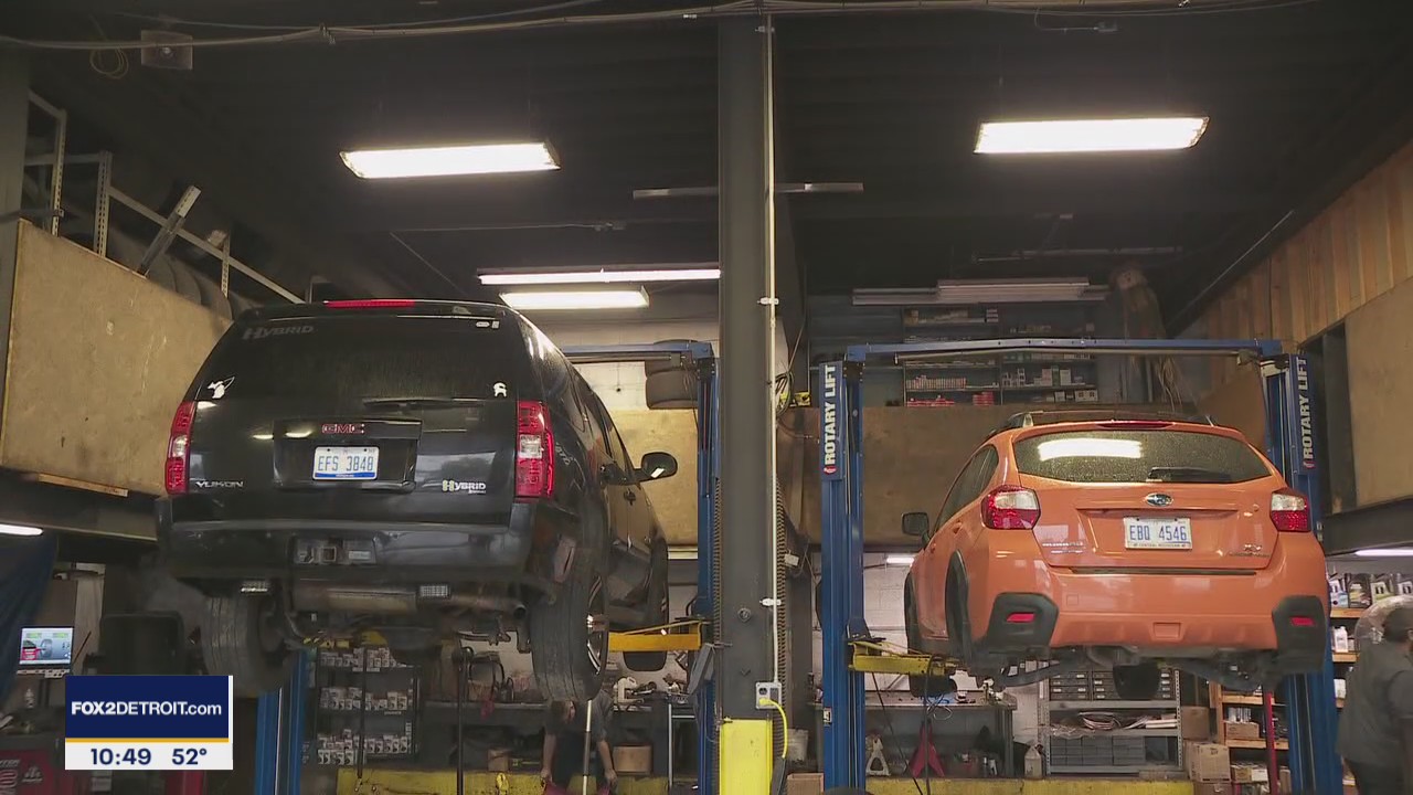 Kenny The Car Guy says he's noticing more and more bad batteries