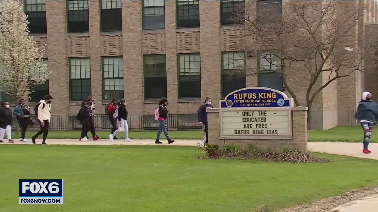 Masks in schools: CDC, doctors say delta variant 'much more contagious'