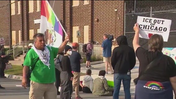 Attorney challenges protest restrictions at Broadview ICE facility