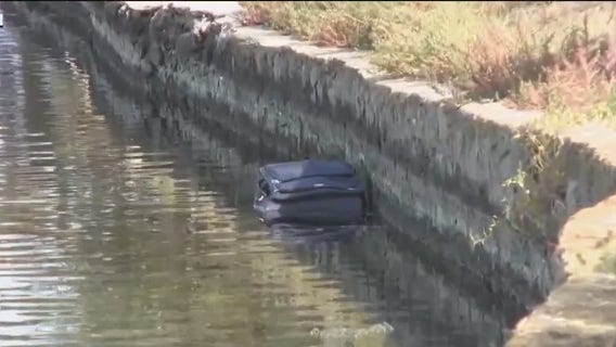 Human remains stuffed in a suitcase found in Lake Merritt