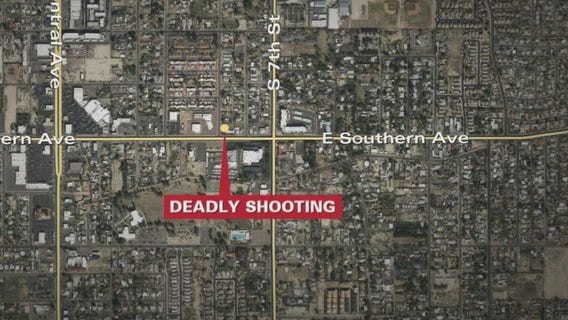 Man shot to death in Phoenix; suspect on the run