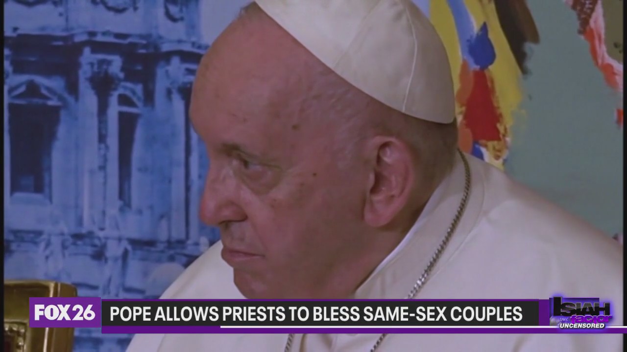 Pope allows priests to bless same sex couples