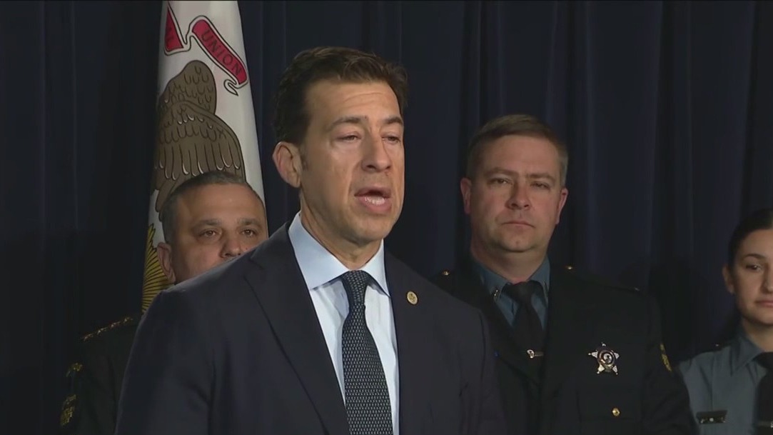 Sec. Giannoulias announces $21M grant to crack down on carjackings