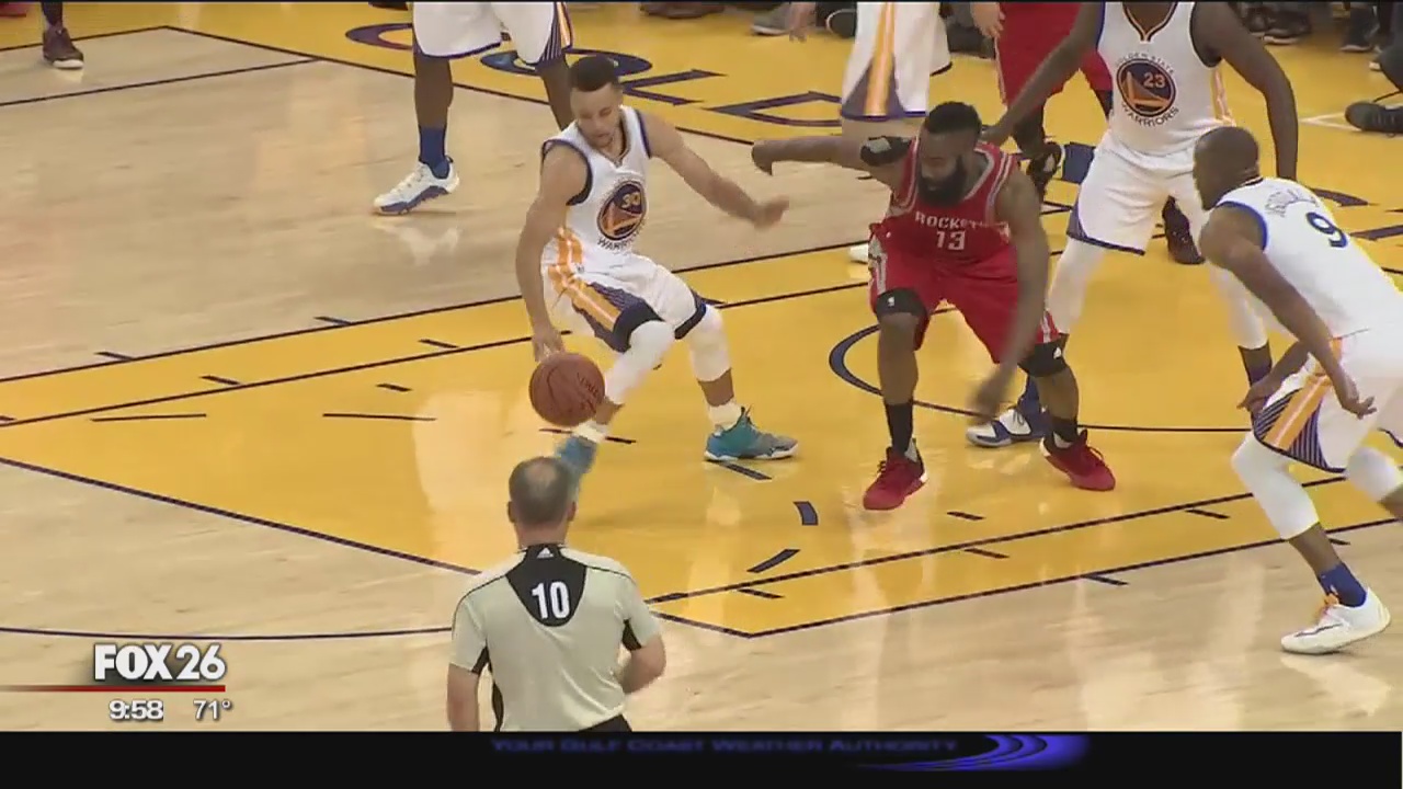 Rockets blown out by Warriors in Game One