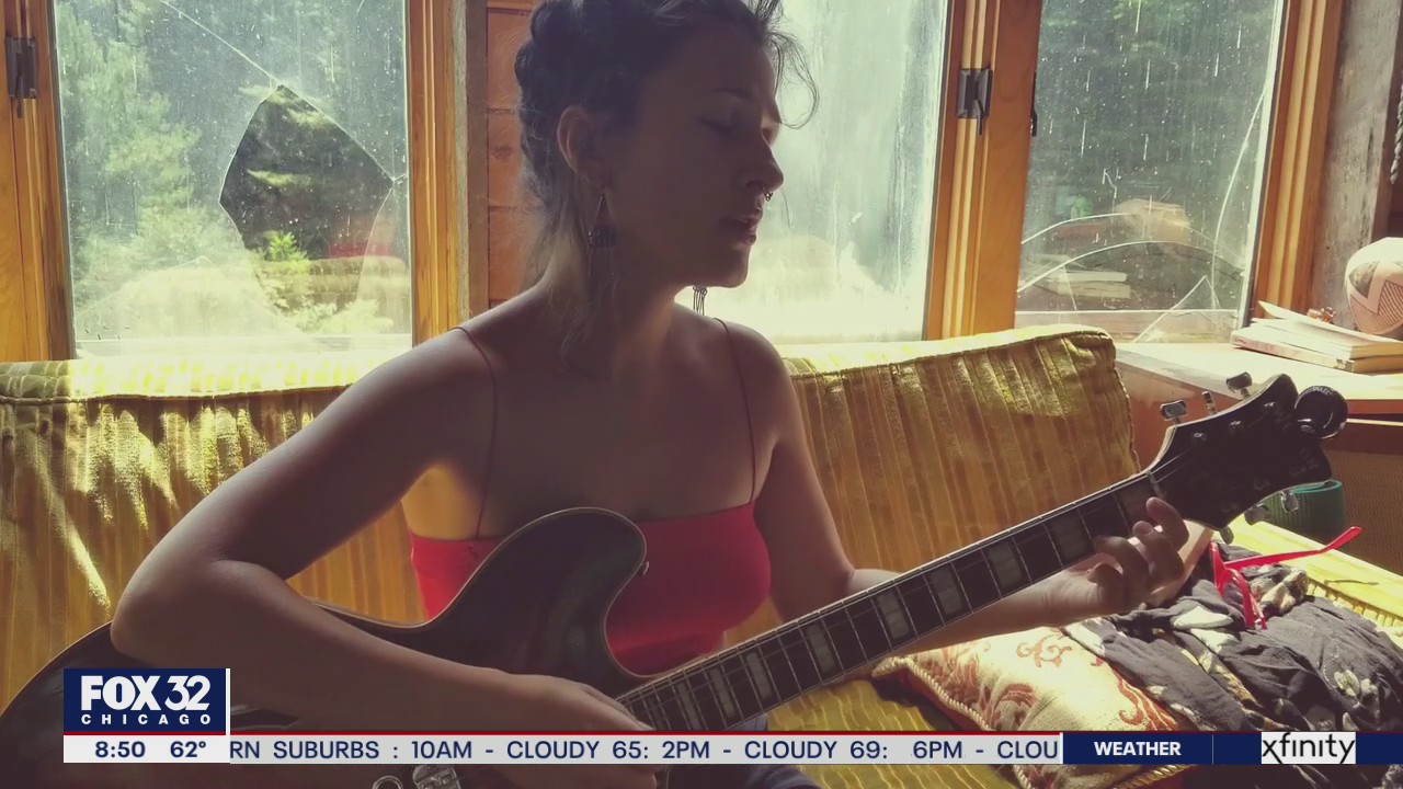 NIIKA performs '451' on Good Day Chicago