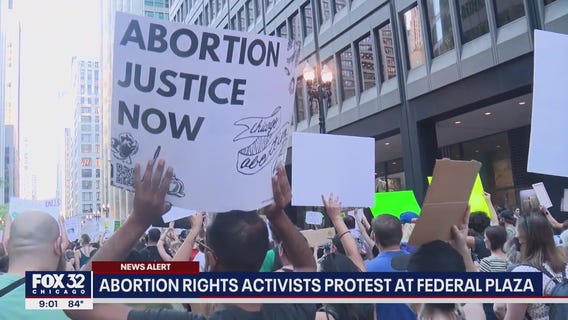 Thousands march in Chicago to protest overturning of Roe v. Wade