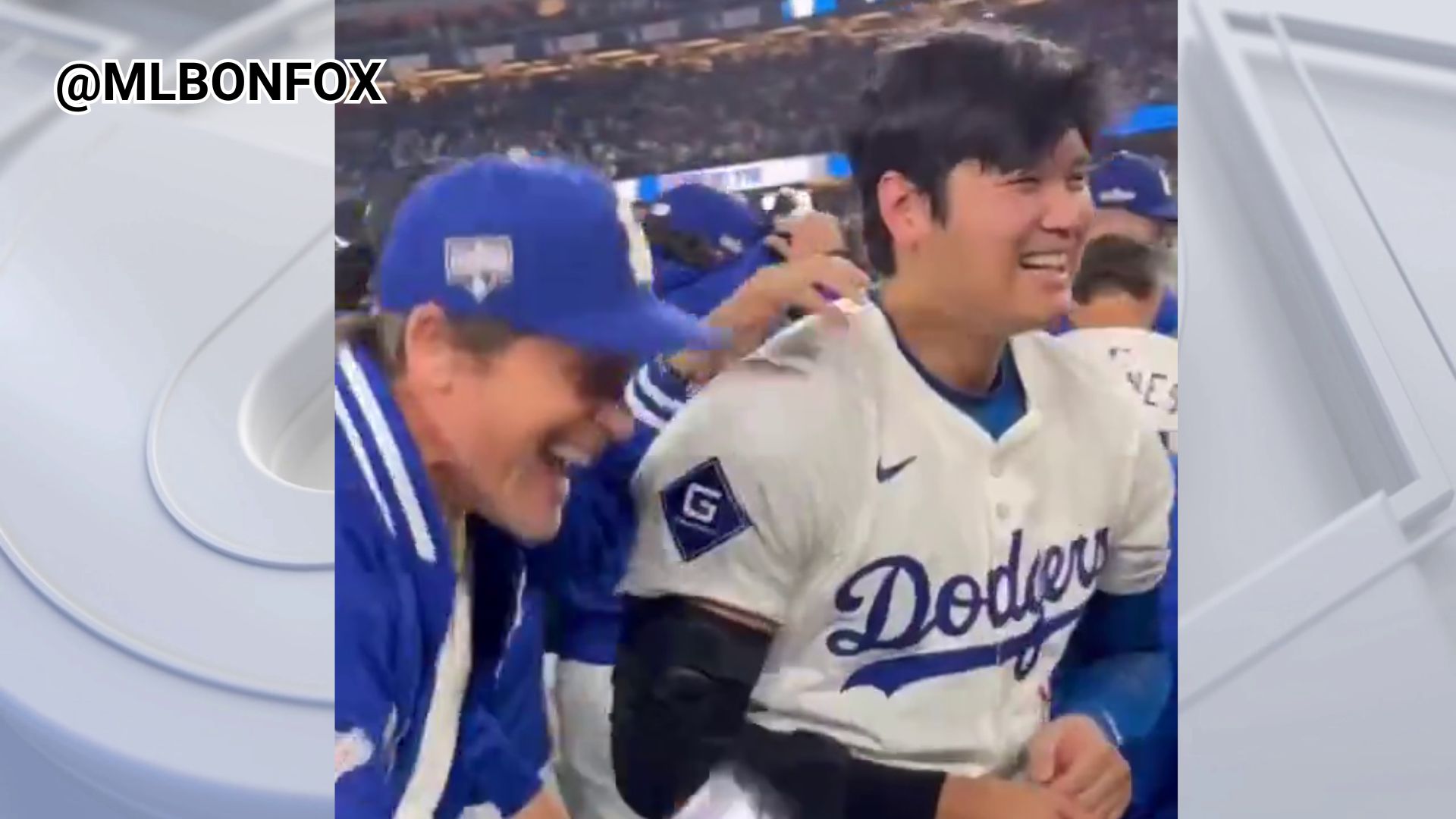 Shohei Ohtani, Rob Lowe celebrate Dodgers NLDS win