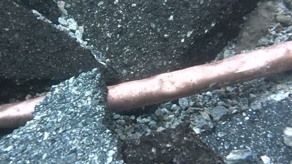 Water main break causes sinkhole in Tarzana