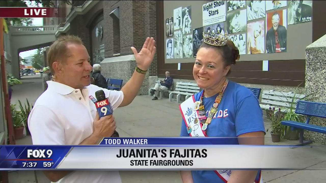 Todd Walker checks out Juanita's Fajitas at the State Fair