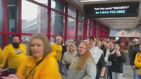 Fans line up to see Caitlin Clark in Big 10 Championship