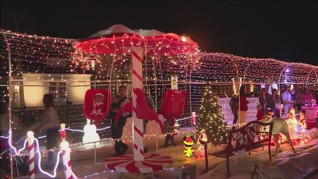 Unique holiday home display in Land O' Lakes