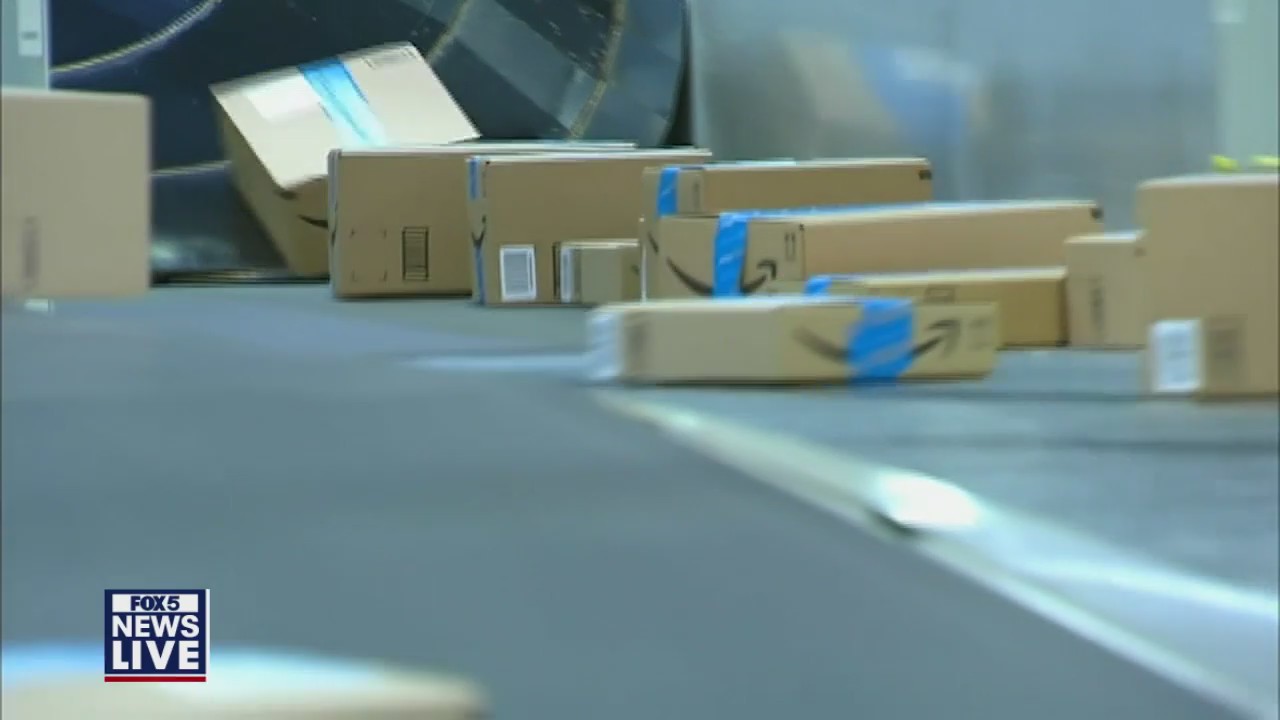 Watching for online shopping scams this holiday season