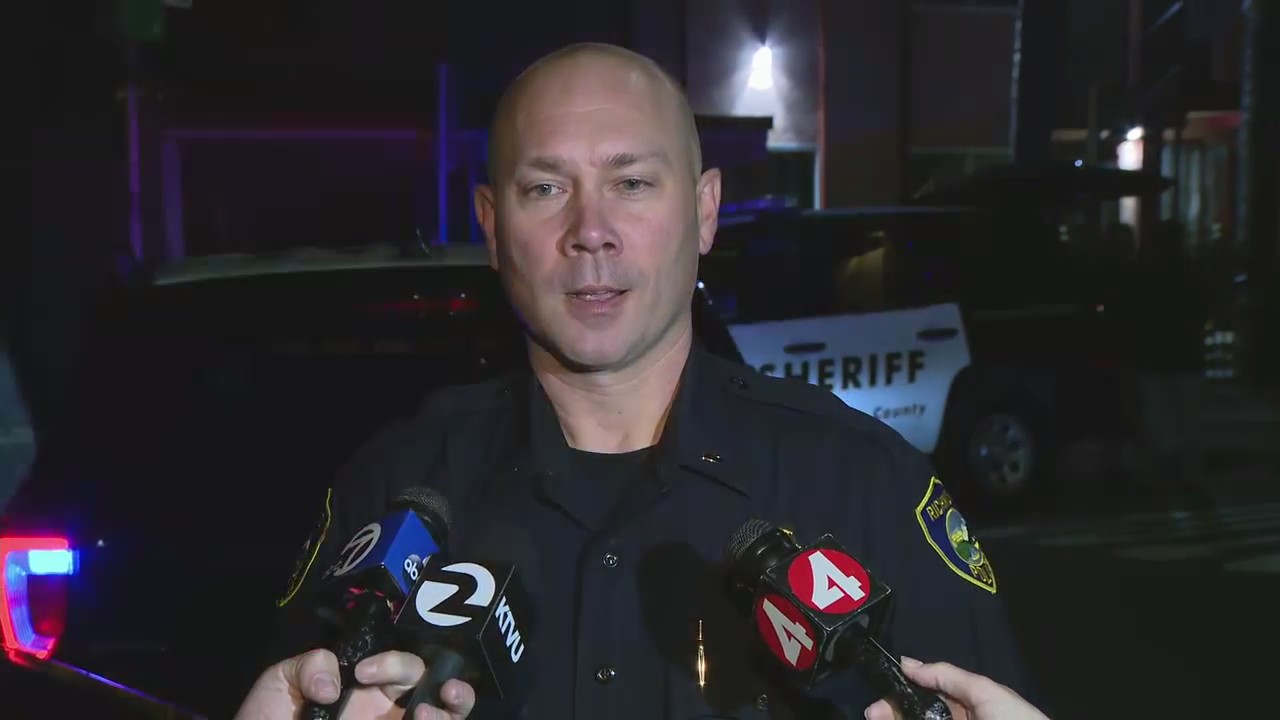 2 Richmond police officers shoot and kill man allegedly armed with knives