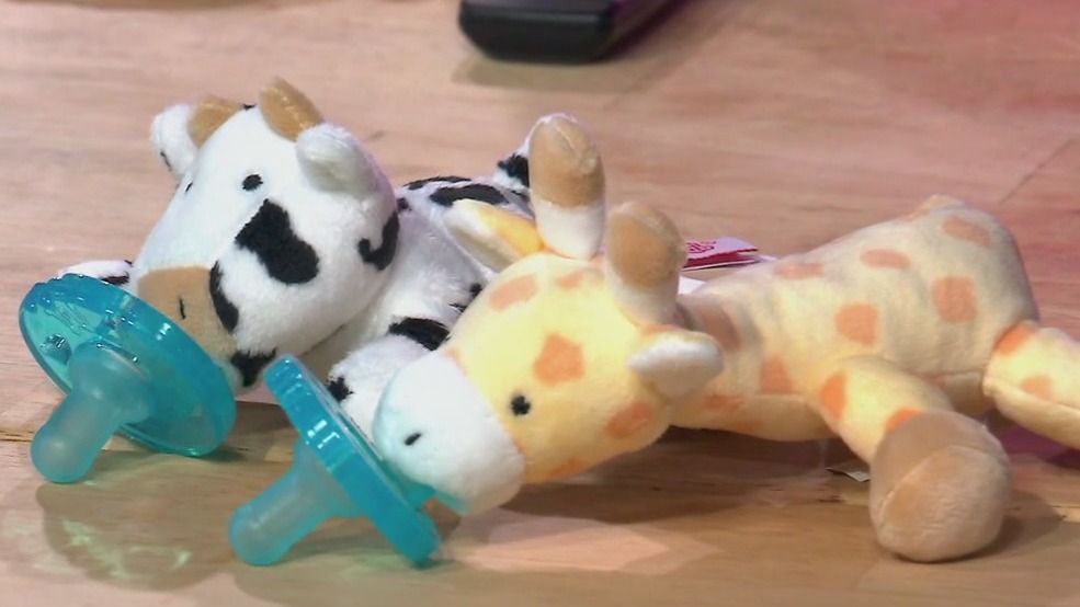 Tips for weaning kids of off pacifiers