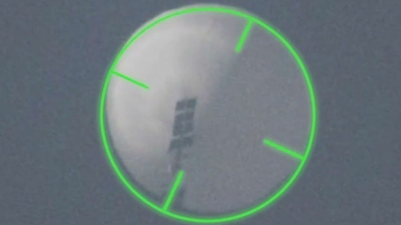 Chinese balloon high over central United States stirs unease far below