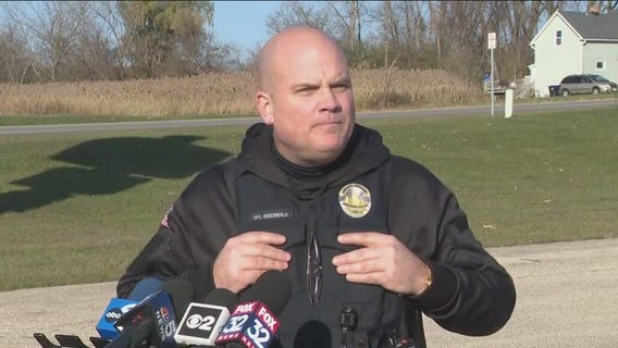 Johnsburg SWAT standoff ends with suspect in custody