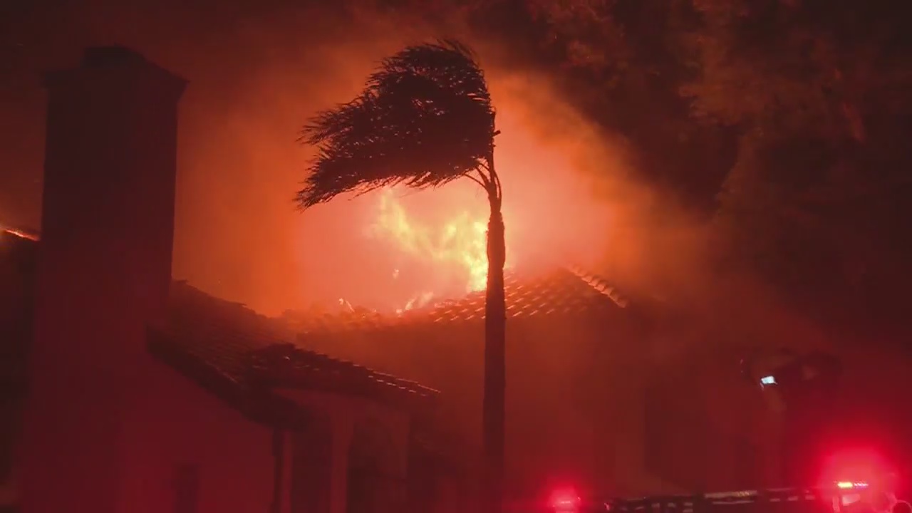Fire Scene From Rams L.A. Rams help wildfire victims rebuild nearly one year after Woolsey ...