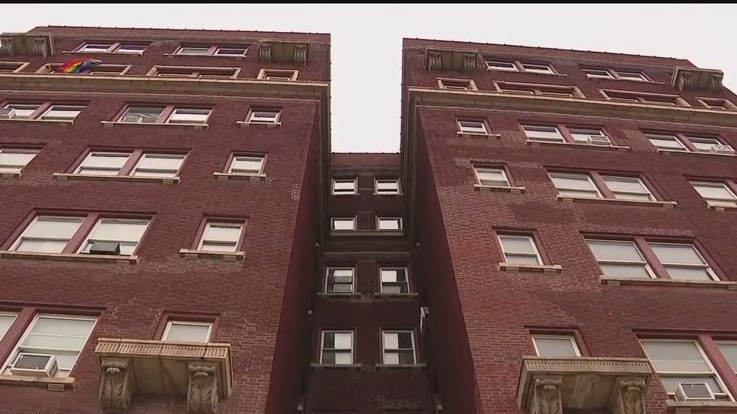 Detroit resident fed up with apartment complex in need of myriad repairs