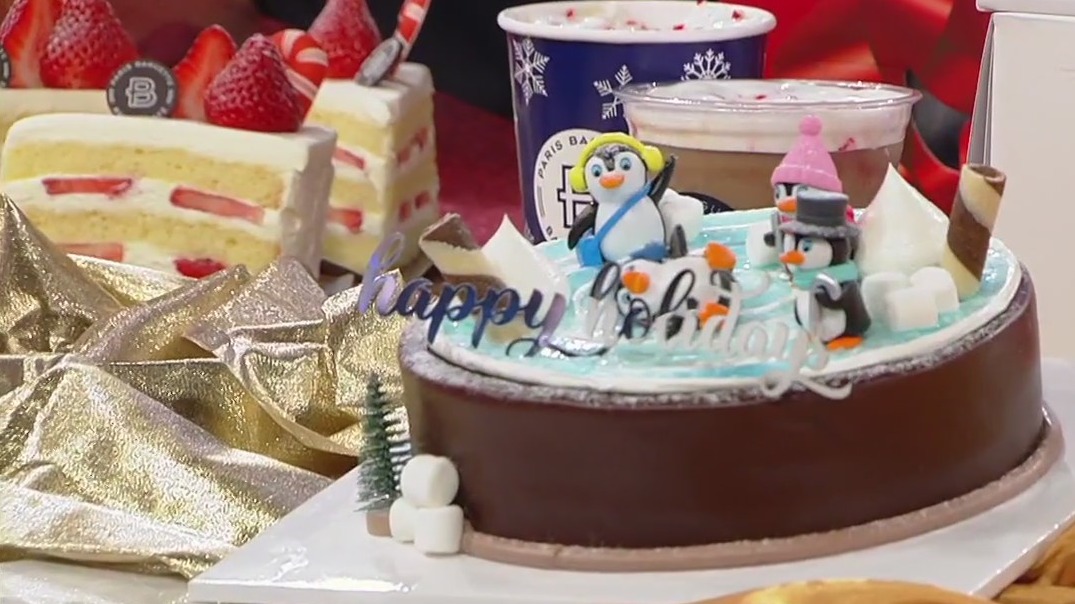 Holiday cakes and treats with Paris Baguette