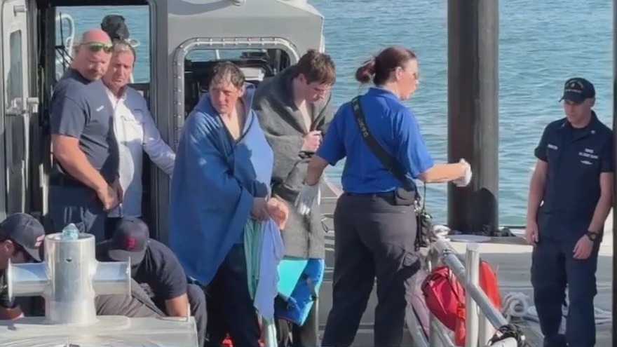 Rescued boaters leaned on faith while stranded