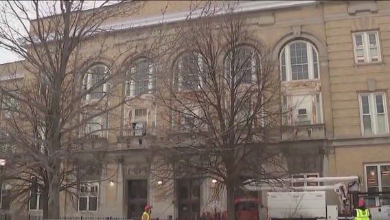 Migrants to move into former Chicago elementary school this week