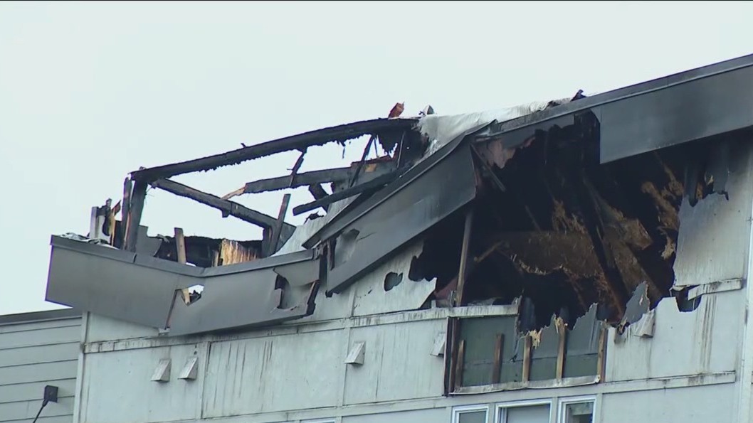 Lightning blamed for fire in Chicago suburb on Friday night