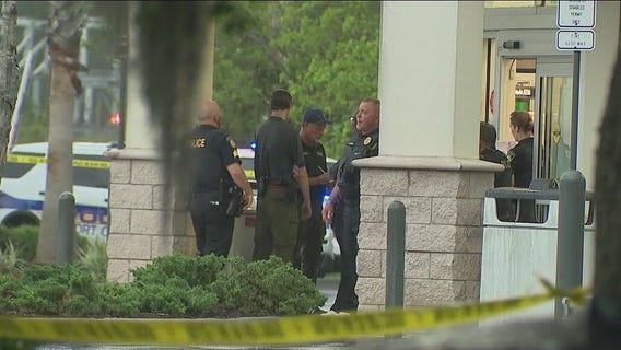 2 Walgreens employees shot, gunman found dead