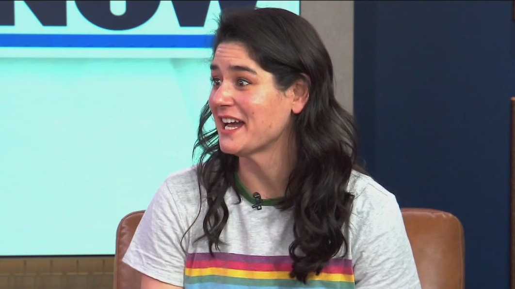 Elyse Myers talks new book, crazy fan experiences, and behind the scenes of being a content creator | ChicagoNOW