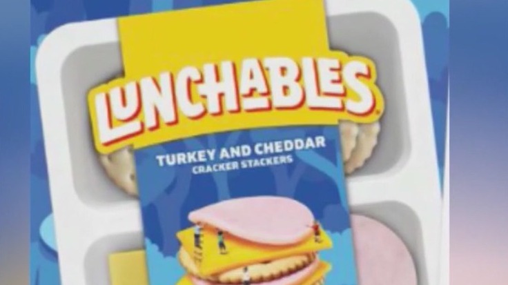 Consumer Reports says Lunchables shouldn't be on school menu